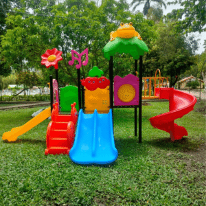 Maxi18 (2) Maxi18 (2)