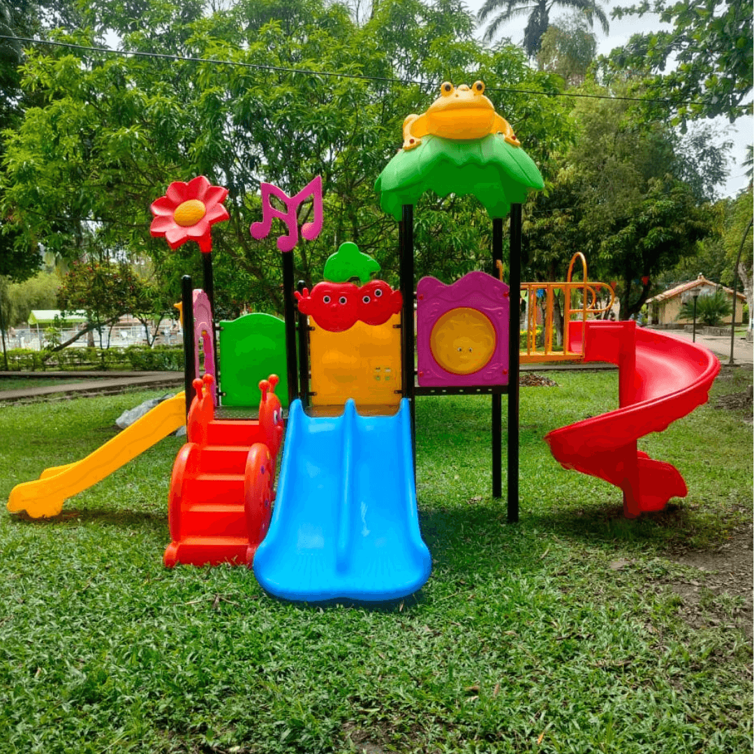 Maxi18 (2) Maxi18 (2)